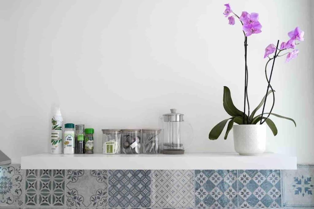 Studio Chic Avec Terrasse, Lumineux Et Calme 1 فالنسيا المظهر الخارجي الصورة