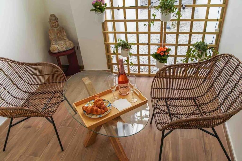 Studio Chic Avec Terrasse, Lumineux Et Calme 1 فالنسيا المظهر الخارجي الصورة