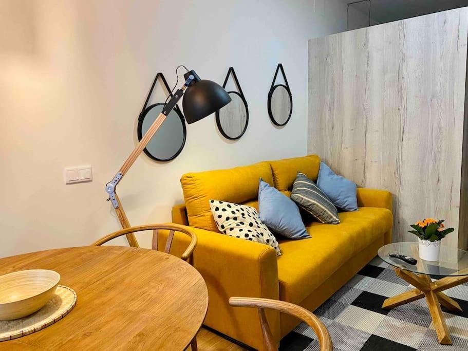 Studio Chic Avec Terrasse, Lumineux Et Calme 1 فالنسيا المظهر الخارجي الصورة